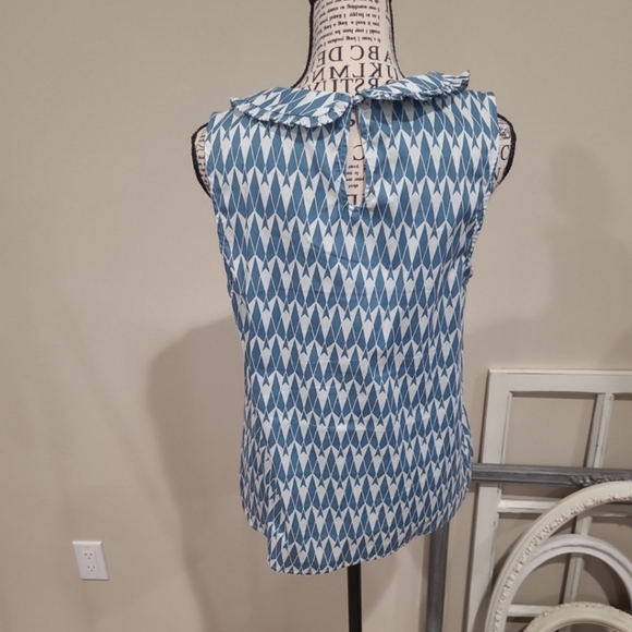 Modcloth Women's SZ M top Peter Pan Collar blue geo design NWOT office casual - Picture 5 of 9